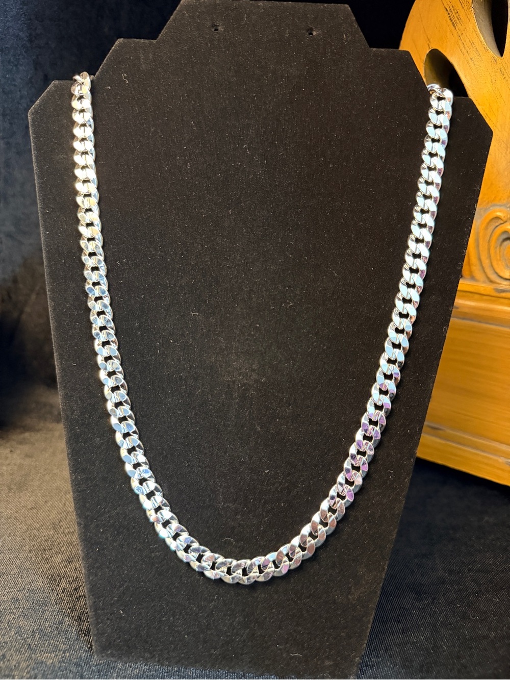 BEAUTIFUL Stamped 925 Sterling Silver Concave Cuban Necklace. 24in 8MM. 69g